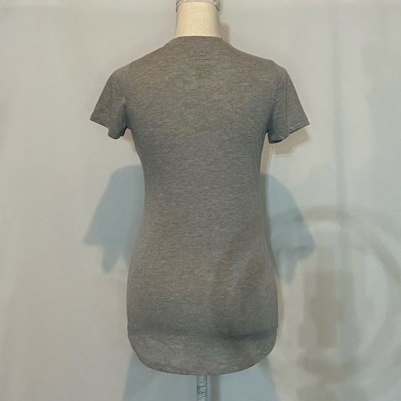 Tops/T-Shirts/Tanks👚 - 2 for $20 or 3 for $30 (Mix & Match) - Picture 4 of 5